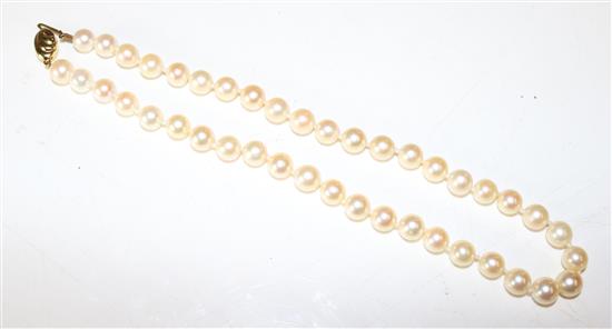 Single strand cultured pearl necklace